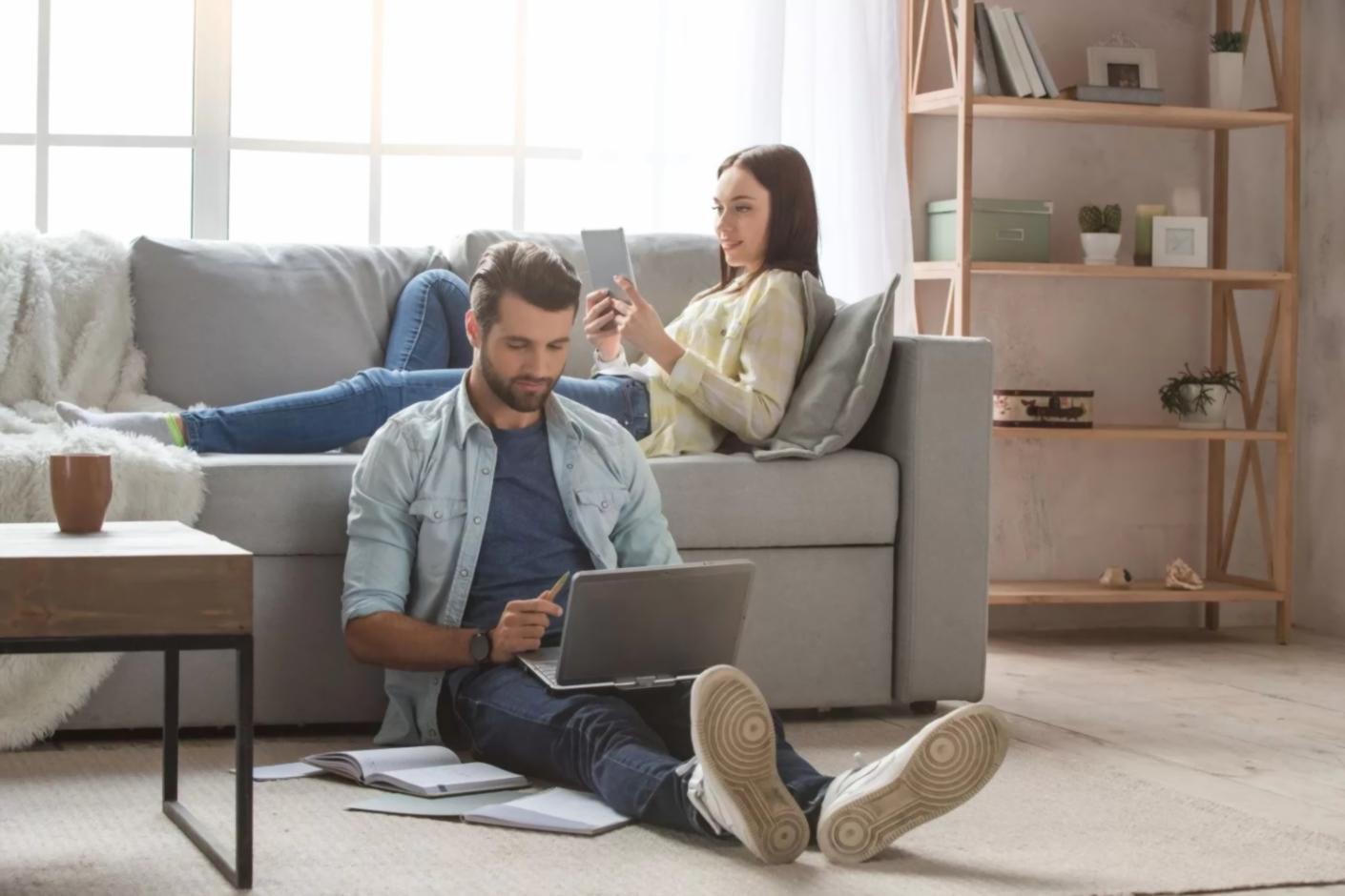 Hiring Friends Into Your Business Team: A Timeline of How It Usually Goes Wrong